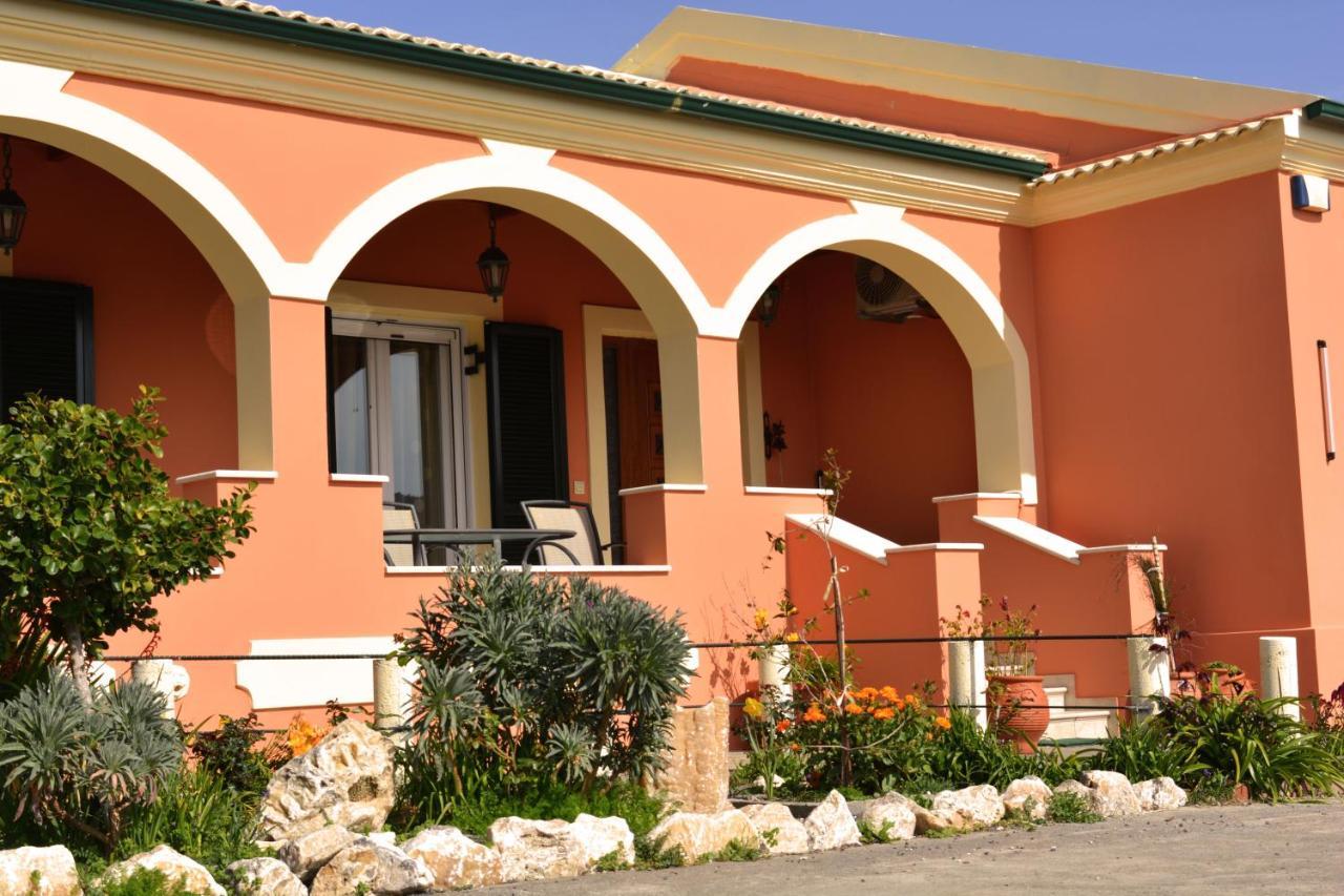 Villa Skafonas Sinarádes Екстериор снимка