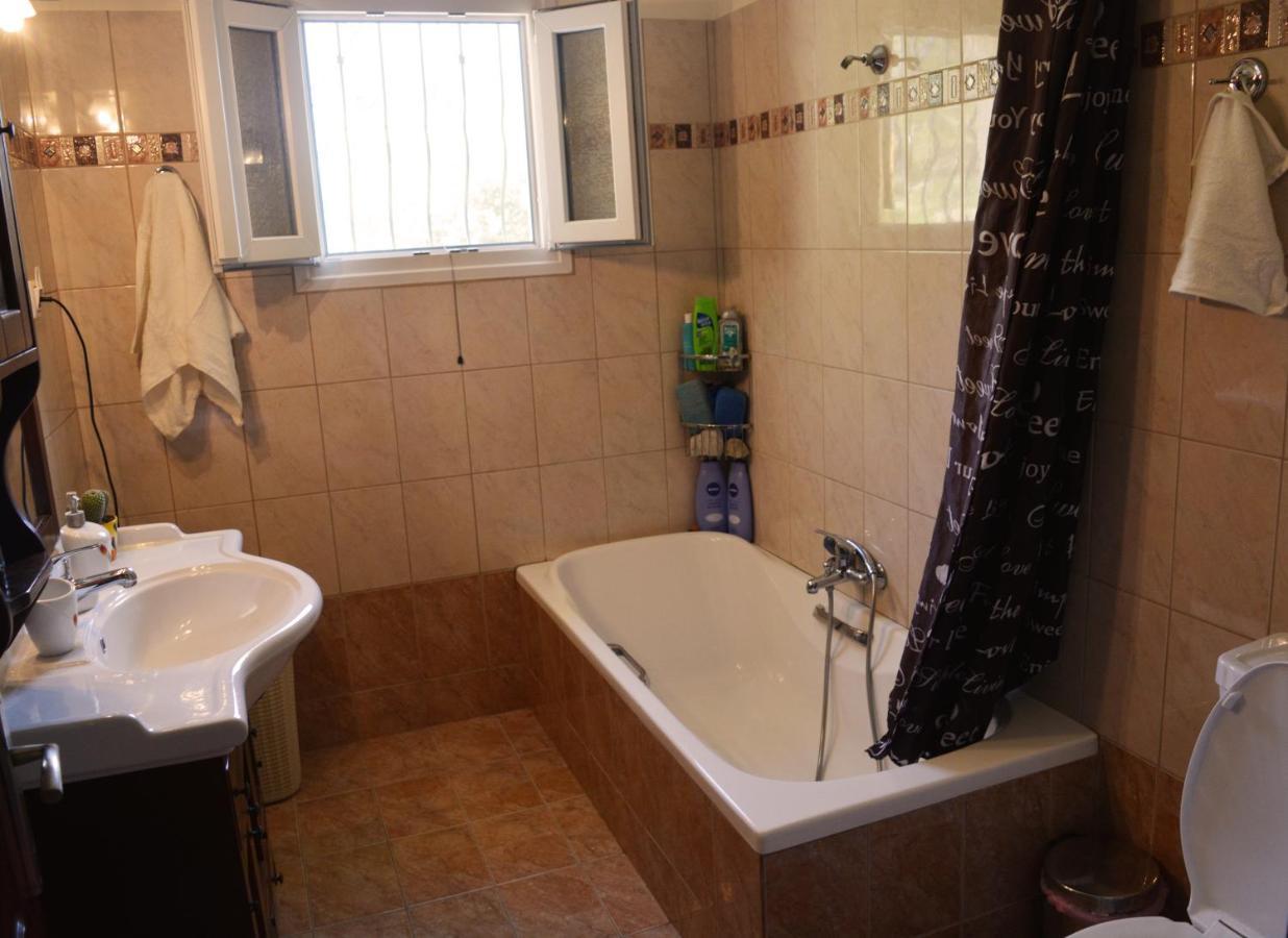 Villa Skafonas Sinarádes Екстериор снимка